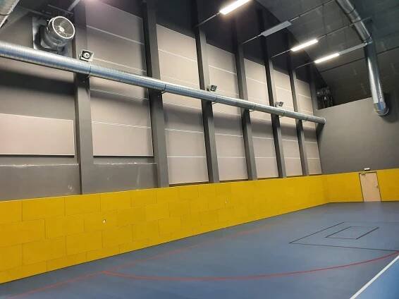 Vnitřní obklady stěn sportovních hal a tělocvičen - SPORT LX s.r.o.