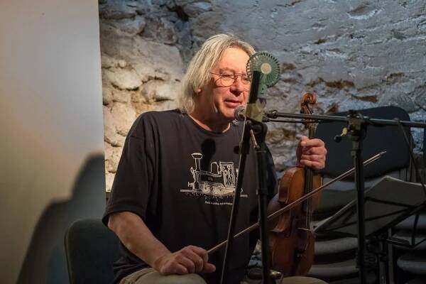 Pavel Skála & Olin Nejezchleba - Než na to zapomenem | www.harvart.cz