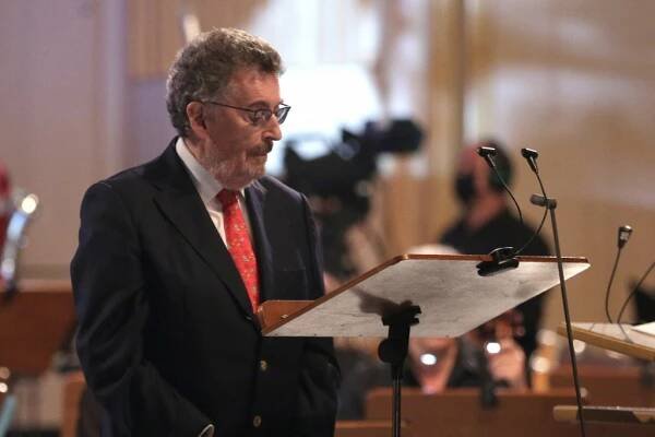 Robert Powell si Orchestra Simfonica Berlin – FESTIVALUL GEORGE ENESCU – Rock House Events