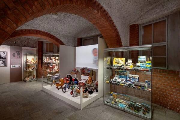 Kouzlo hraček - výstava - Muzeum východních Čech v Hradci Králové