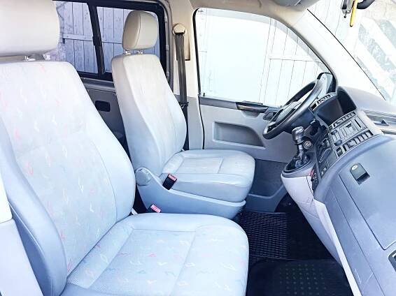 VOLKSWAGEN T5 CARAVELLE 2.5TDi 96KW 8MÍST 6RYCHLOSTÍ | ALLCARS – Autocentrum Hradec Králové