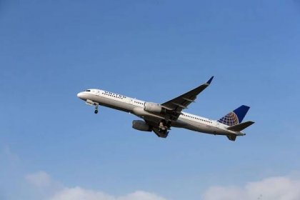 United deal: Fly abroad with $75 off economy fares and $250 off Polaris fares