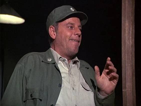M*A*S*H (1972) | Zajímavosti - Chyby v seriálu | ČSFD.cz