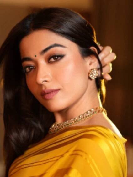 Rashmika Mandanna's stunning looks have ethnic glam