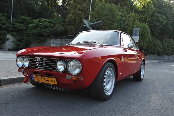 '74 Alfa Romeo Junior 1600 - Classic Car Restoration Center