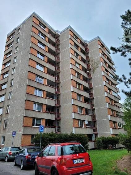 Byt 1+1 s lodžií 37 m2