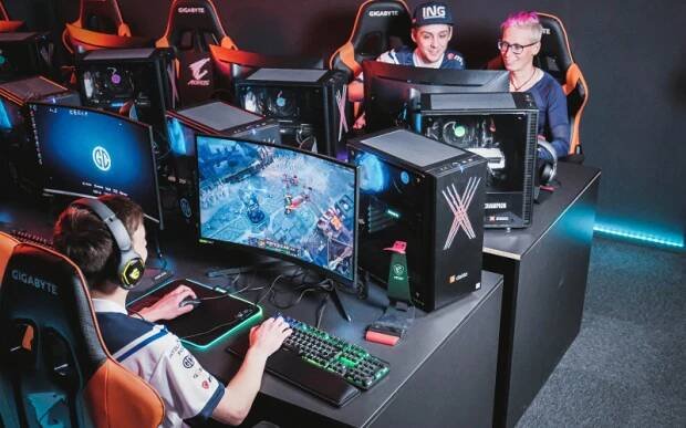 V Olomouci vyrostlo nové komunitní herní centrum | esport.cz