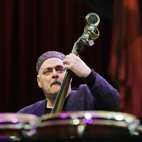 Andy González, Prolific Latin Jazz Bassist, Is Dead at 69