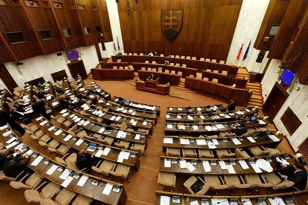 Polícia aj tajní budú silnejší, Smer neprijal Kiskove výhrady k protiteroristickému balíčku