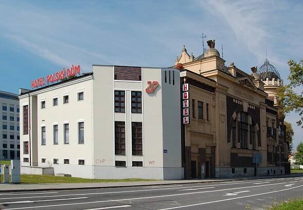 Soubor:Hotel Polsky dum Polish House Dom Polski Ostrava Czech Republic.jpg