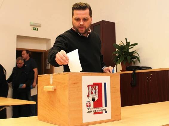 František Miko s přehledem obhájil post předsedy OFS