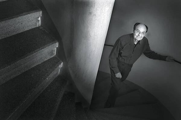Je stále třeba na sebe navazovat. (Jiří Kovtun ve svém pražském bytě, 2008)