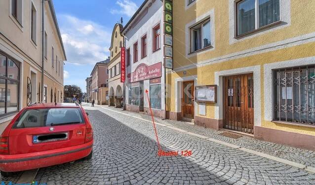 Obchodní dům v centru Lanškrouna. Už. pl. 704m2 | Reality.iDNES.cz 