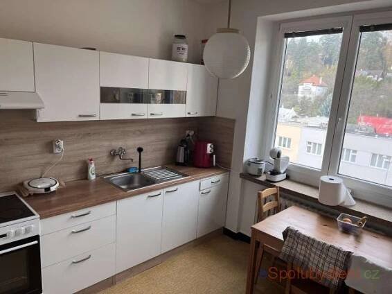 spolubydlení pronájem bytu Zlín Sokolská