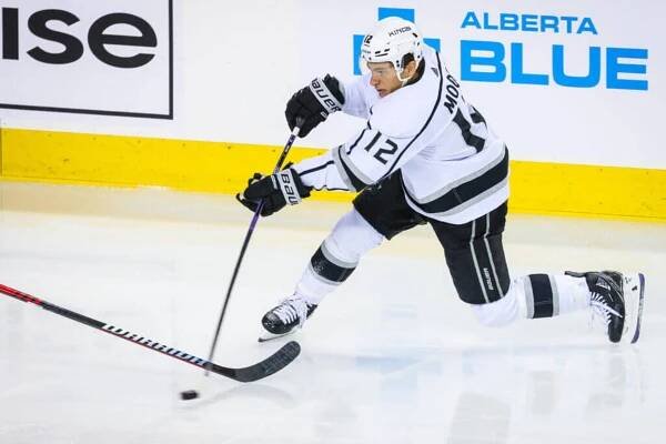Kings sign Trevor Moore to 5-year contract extension with $4.2 million AAV