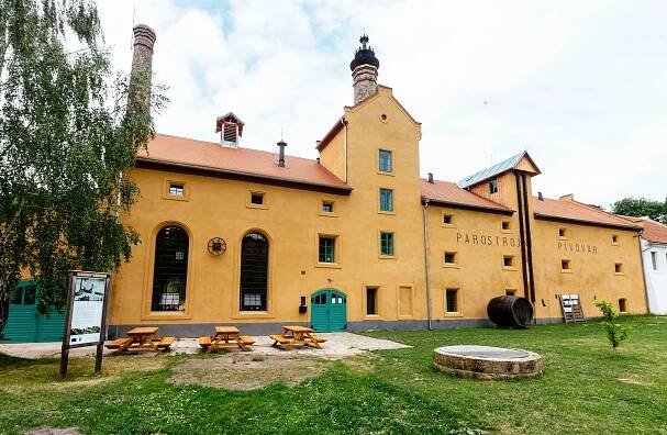 Pivovar v Lobči slaví 500 let. Křísí ho architekti z Prahy