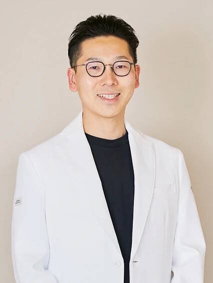 Dr. Syun