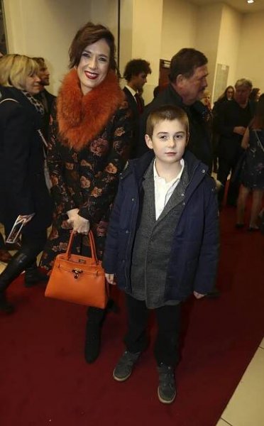 Premiéra pohádky Čertoviny: Laurinová s dcerami na schodech, Agáta nepřišla