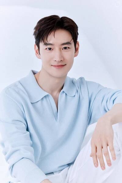 Lee Je Hoon sa nevie dočkať tretej série Taxi Driver a chváli kolegov Pyo Ye Jin a Namgoong Mina - Asianstyle