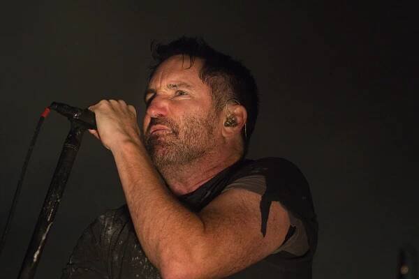 Ceny sbírá za hudbu s Nine Inch Nails i filmové soundtracky: Trent Reznor slaví šedesátiny - Expres FM