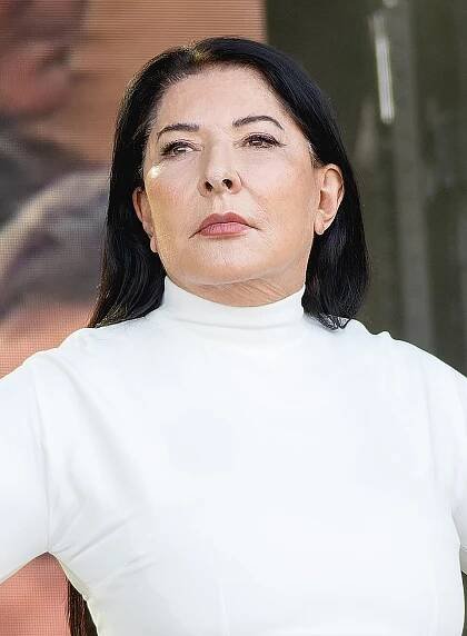 Marina Abramović - Wikipedia