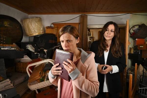 Rozmarné jaro - Spuren der Vergangenheit - Z filmu - Julia Brendler, Simone Thomalla