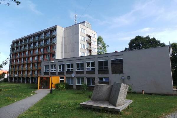 Gymnázium a Střední odborná škola pedagogická Nová Paka - domov mládeže foto 1