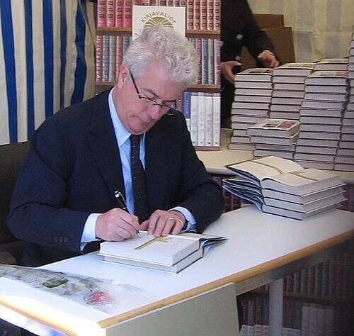 Ken Follett - Wikipedia