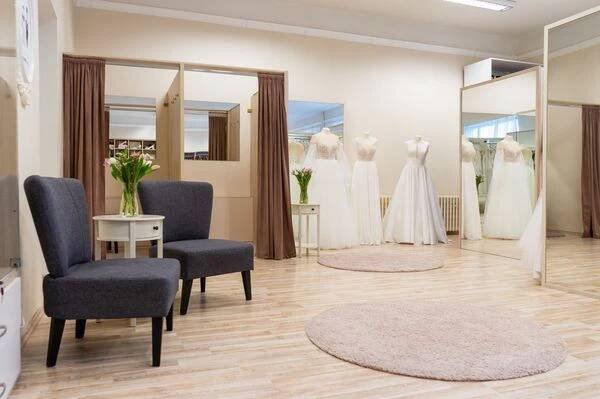 DOKONALÉ SVATBY - SVATEBNÍ SALON - SVATEBNÍ AGENTURA foto 4