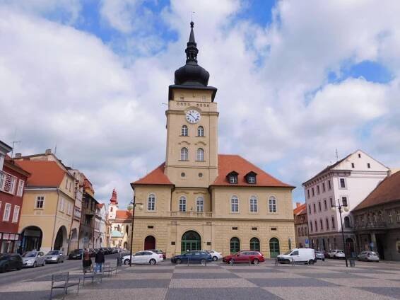 Žatec nabízí k pronájmu tři byty, vyřízení žádostí bude pružnější