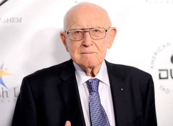 Branko Lustig, Holocaust Survivor and 'Schindler's List' Oscar Winner, Dies at 87