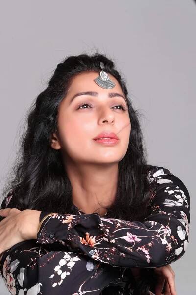 Bhumika Chawla : Net Worth, Height, Weight, Age, Affairs, Wiki, Facts and Figures 10