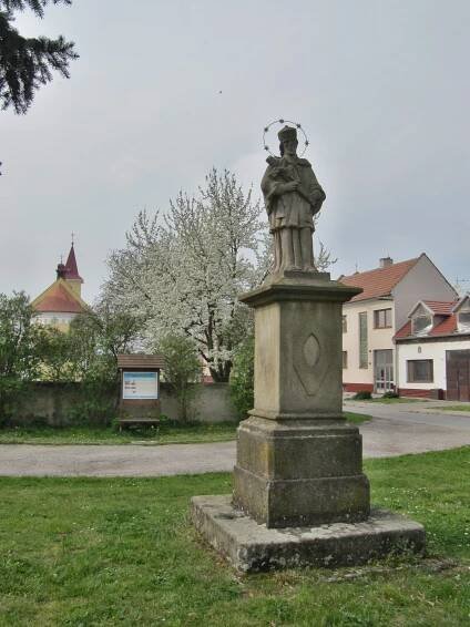 Soubor:Kostelany nad Moravou, Jan Nepomucký.jpg – Wikipedie