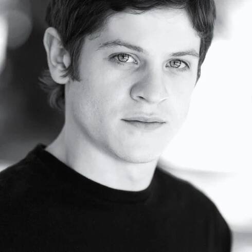 Iwan Rheon fotka