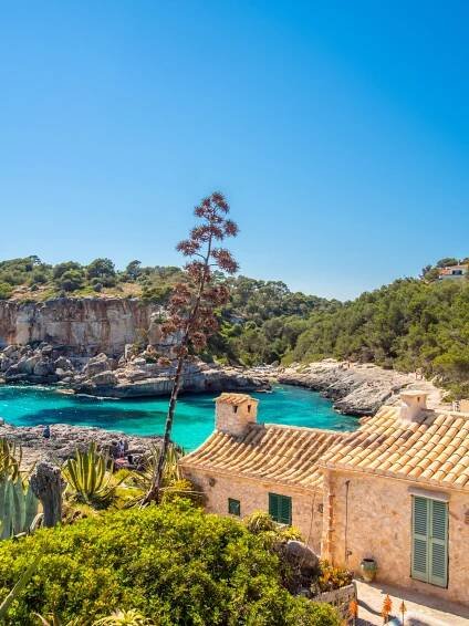tradiční dům v blízkosti pláže - palma de mallorca - stock snímky, obrázky a fotky