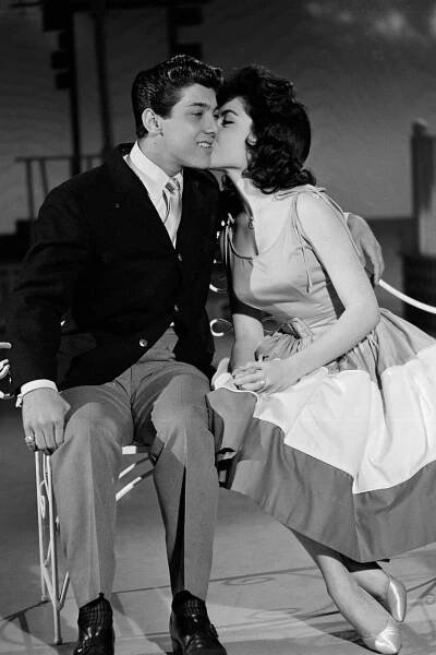 PAUL ANKA; ANNETTE FUNICELLO