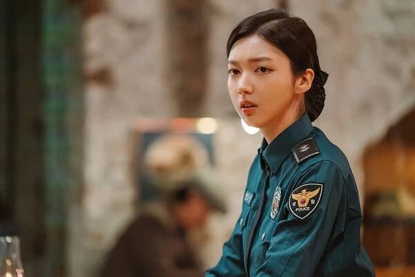 Seo-jin Chae - Cafe Midnight: Missing Honey - Z filmu