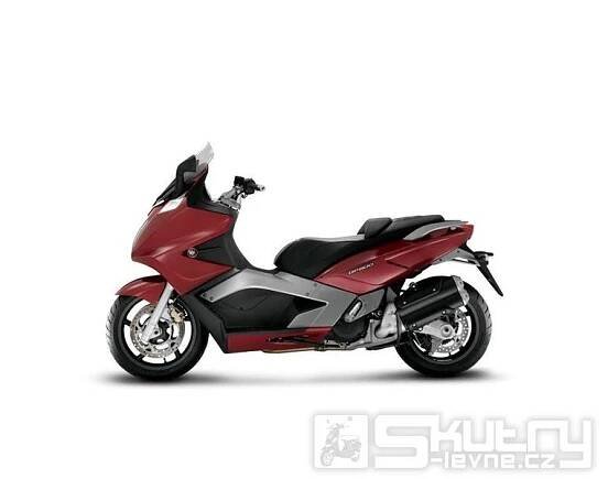 Gilera GP 800 | Skutry.cz