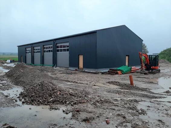 Haly Schwanstetten, DE | IRONIX