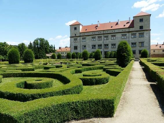 Fotografie - Bučovice - zámek/zámecká zahrada - 07.07.2023