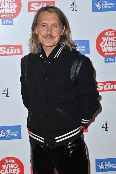 Mark Owen oozed vintage cool