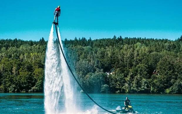 Flyboarding na Brněnské přehradě