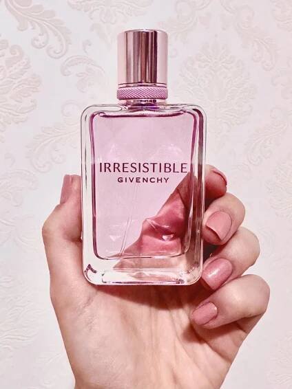 Irresistible Givenchy Very Floral Givenchy pro ženy