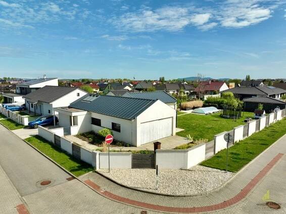 Prodej rodinné domy, 193 m² - Pohořelice | Handel reality a production s.r.o.