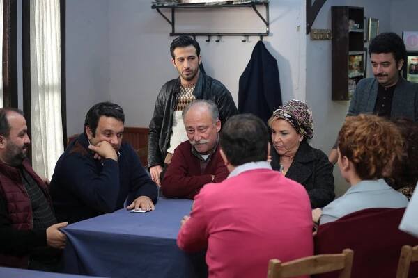 Hangimiz Sevmedik - Episode 16 - Z filmu - Altan Erkekli, Gül Onat