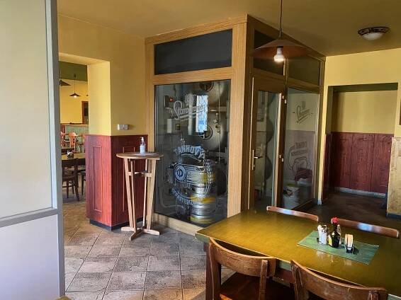 Interiér restaurace - Restaurace Pod Lipou - Černošice