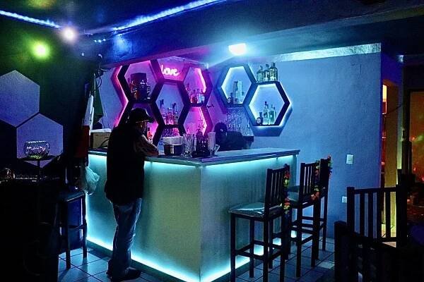 Quiero PV Bar Opens in Zona Romantica