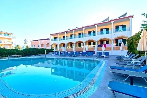 Hotel Club Zante Plaza, Laganas, Zakynthos Řecko – dovolena a last minute zájezdy levně na AIRSTOP.CZ