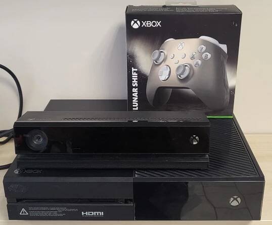 XBox One 1TB + kinect