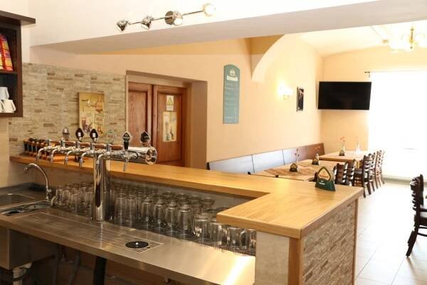 Nový nájemce otevřel po rekonstrukci Restauraci Radnice - Městys Mlázovice